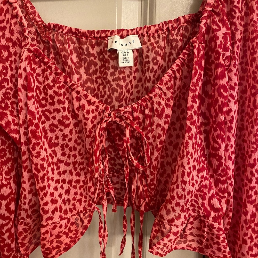 Top shop Leopard Long Sleeve Tie-Front Crop Top - Picture 3 of 5